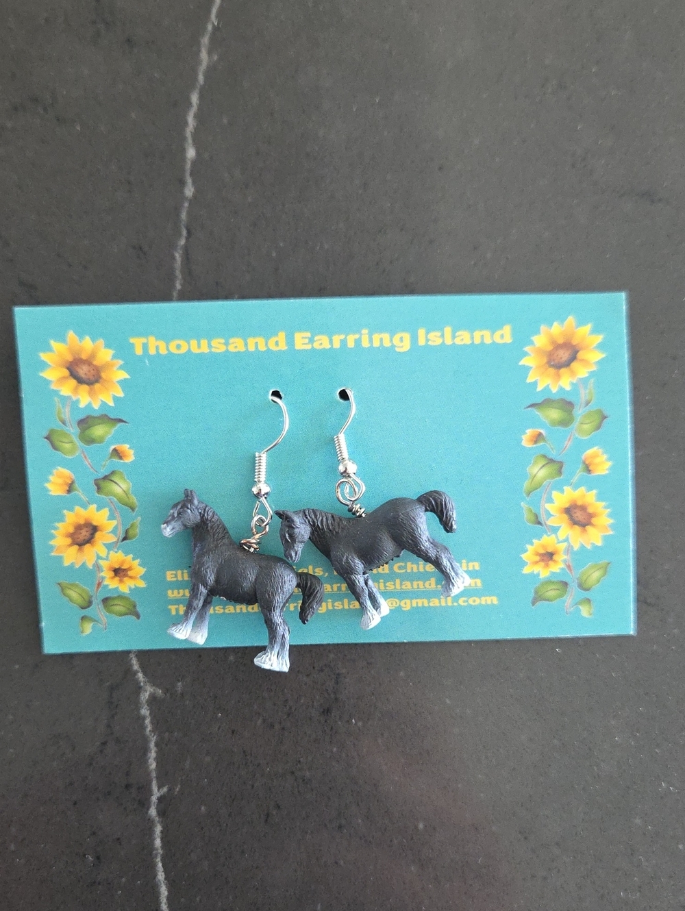 Lightweight Horse Dangle Earrings